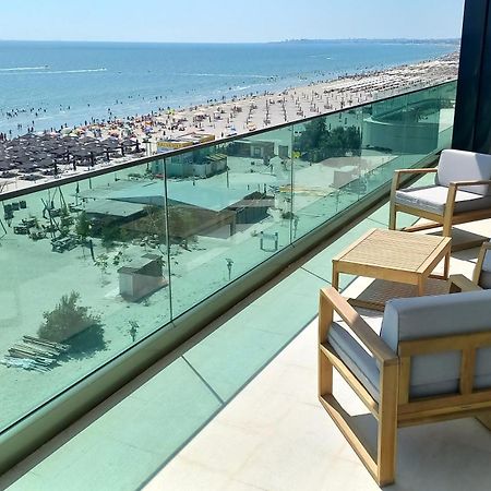 Luxury Promenada Apartment - Frontal Beachfront Mamaia Nord Navodari Exterior photo