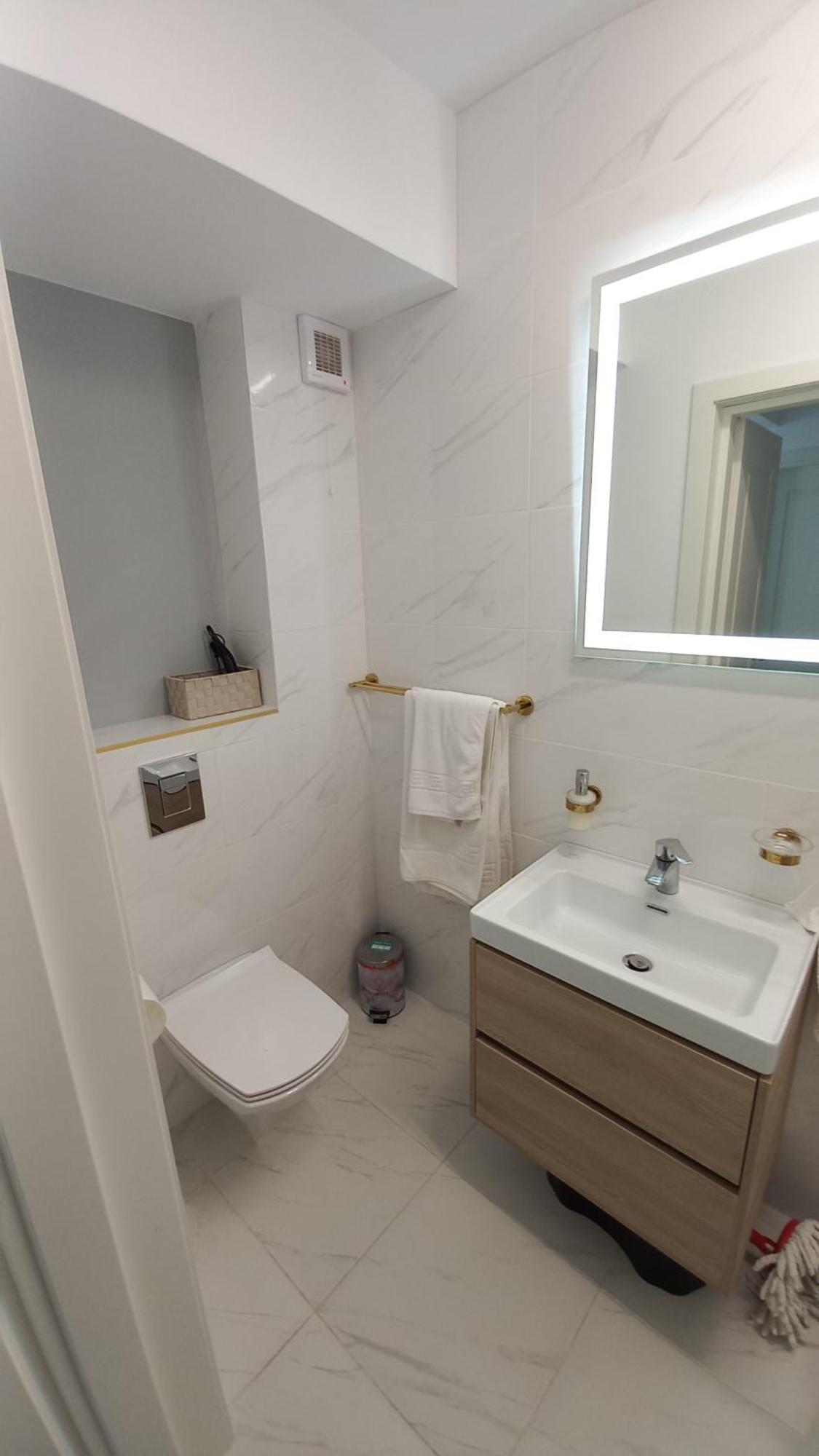 Luxury Promenada Apartment - Frontal Beachfront Mamaia Nord Navodari Exterior photo